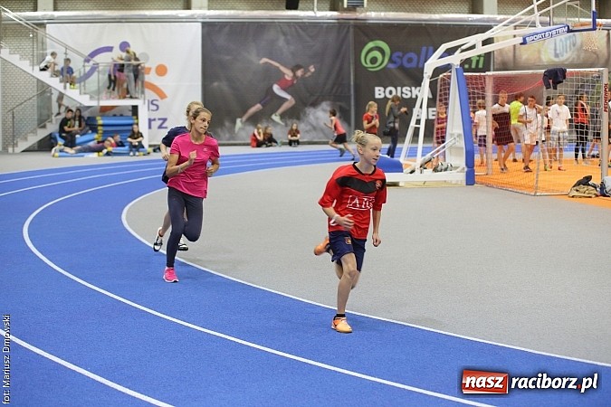 Zdjęcie w galerii na portalu naszraciborz.pl: Zmagania lekkoatletów w ZSOMS  wiadomości z regionu