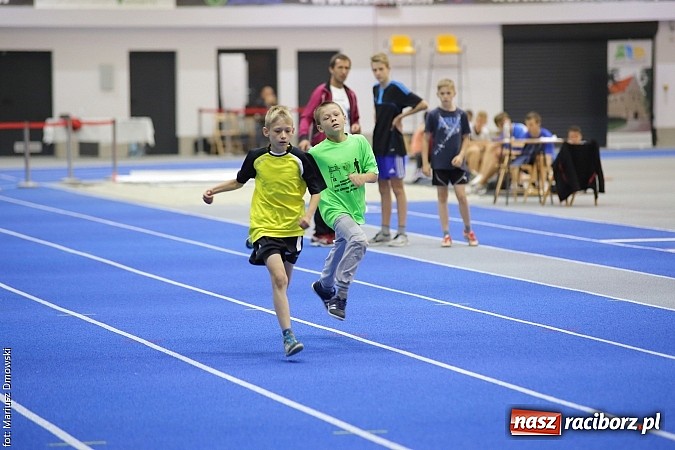 Zdjęcie w galerii na portalu naszraciborz.pl: Zmagania lekkoatletów w ZSOMS  wiadomości z regionu