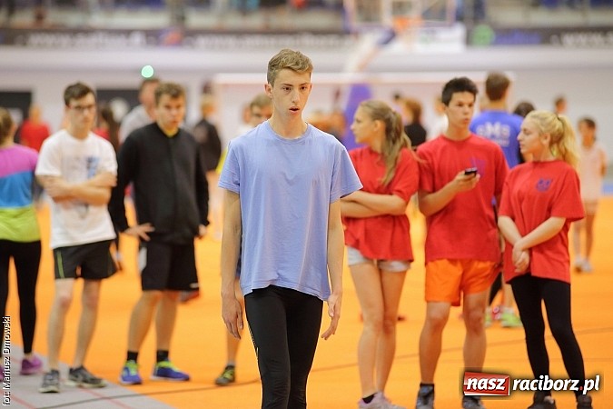 Zdjęcie w galerii na portalu naszraciborz.pl: Zmagania lekkoatletów w ZSOMS  wiadomości z regionu