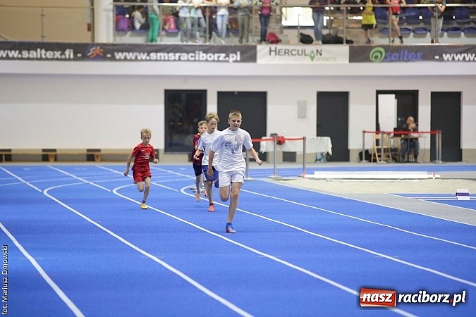 Zdjęcie w galerii na portalu naszraciborz.pl: Zmagania lekkoatletów w ZSOMS  wiadomości z regionu