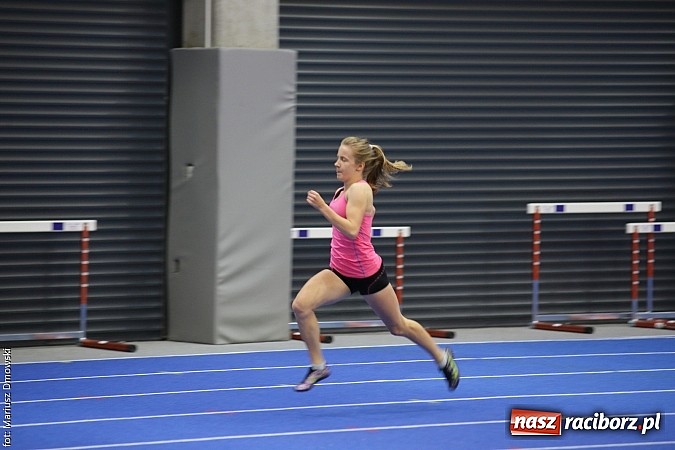Zdjęcie w galerii na portalu naszraciborz.pl: Zmagania lekkoatletów w ZSOMS  wiadomości z regionu