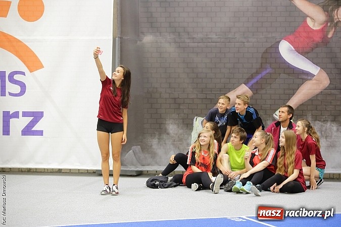 Zdjęcie w galerii na portalu naszraciborz.pl: Zmagania lekkoatletów w ZSOMS  wiadomości z regionu