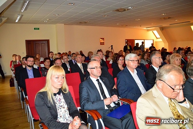 Zdjęcie w galerii na portalu naszraciborz.pl: NARCYZY 2015 przyznane - uroczysta gala na Zamku Piastowskim  wiadomości z regionu