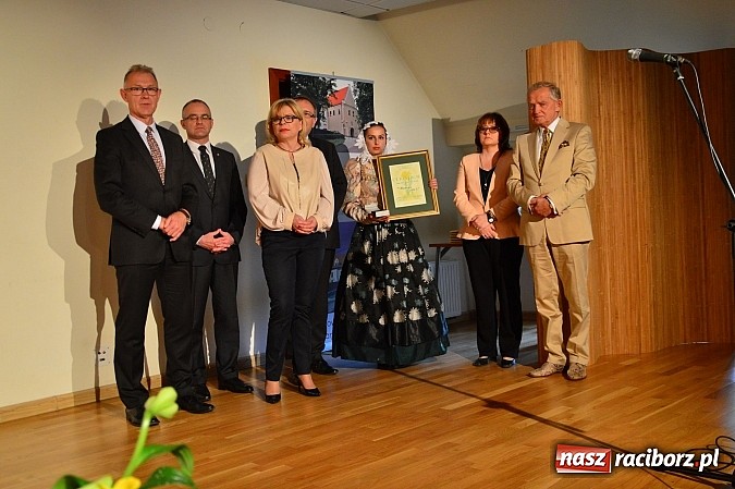 Zdjęcie w galerii na portalu naszraciborz.pl: NARCYZY 2015 przyznane - uroczysta gala na Zamku Piastowskim  wiadomości z regionu