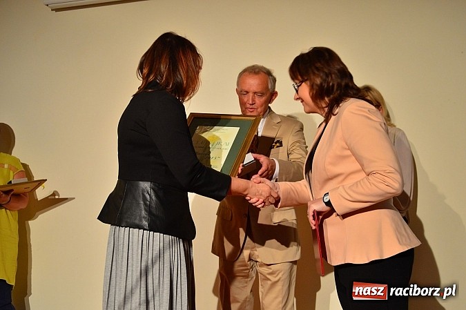 Zdjęcie w galerii na portalu naszraciborz.pl: NARCYZY 2015 przyznane - uroczysta gala na Zamku Piastowskim  wiadomości z regionu