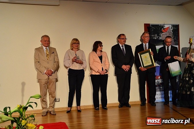Zdjęcie w galerii na portalu naszraciborz.pl: NARCYZY 2015 przyznane - uroczysta gala na Zamku Piastowskim  wiadomości z regionu