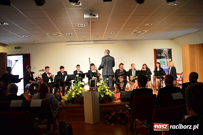 Zdjęcie w galerii na portalu naszraciborz.pl: NARCYZY 2015 przyznane - uroczysta gala na Zamku Piastowskim  wiadomości z regionu