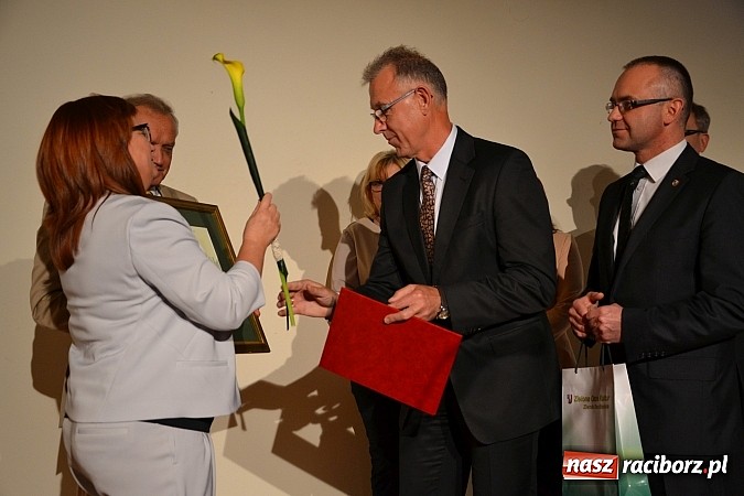 Zdjęcie w galerii na portalu naszraciborz.pl: NARCYZY 2015 przyznane - uroczysta gala na Zamku Piastowskim  wiadomości z regionu