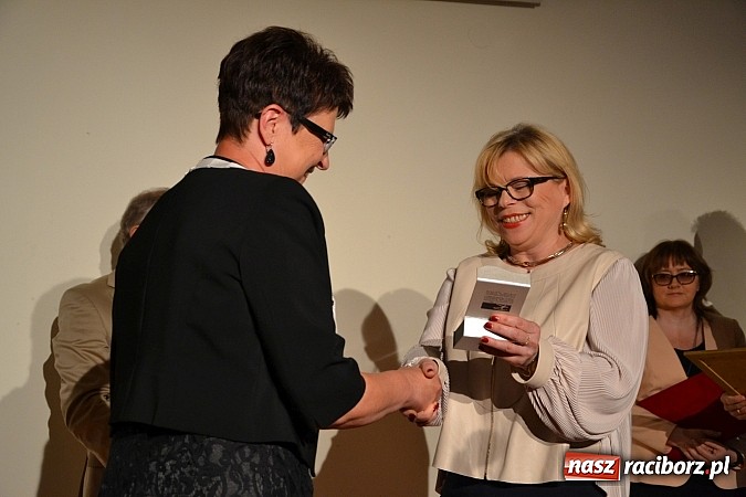 Zdjęcie w galerii na portalu naszraciborz.pl: NARCYZY 2015 przyznane - uroczysta gala na Zamku Piastowskim  wiadomości z regionu