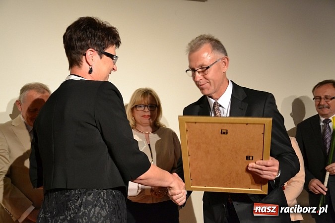 Zdjęcie w galerii na portalu naszraciborz.pl: NARCYZY 2015 przyznane - uroczysta gala na Zamku Piastowskim  wiadomości z regionu