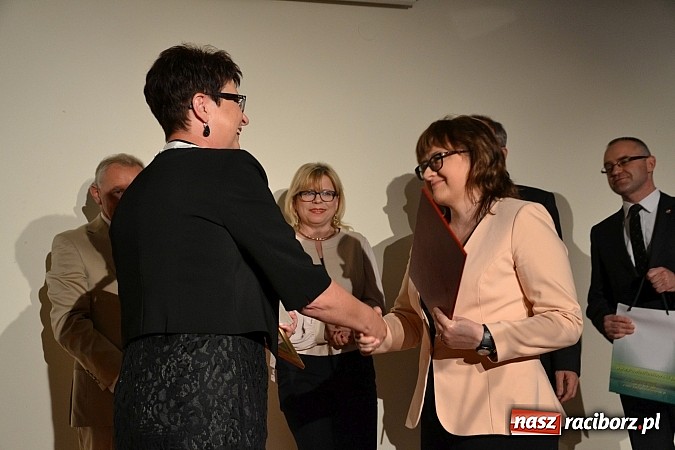 Zdjęcie w galerii na portalu naszraciborz.pl: NARCYZY 2015 przyznane - uroczysta gala na Zamku Piastowskim  wiadomości z regionu