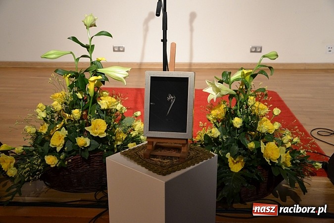 Zdjęcie w galerii na portalu naszraciborz.pl: NARCYZY 2015 przyznane - uroczysta gala na Zamku Piastowskim  wiadomości z regionu