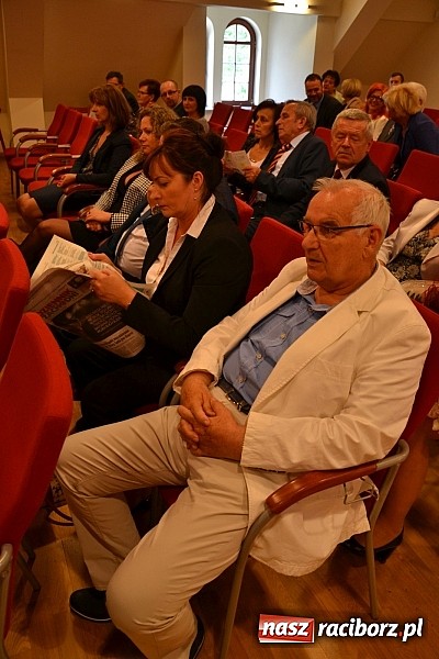Zdjęcie w galerii na portalu naszraciborz.pl: NARCYZY 2015 przyznane - uroczysta gala na Zamku Piastowskim  wiadomości z regionu