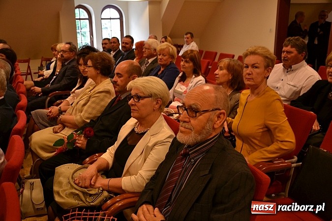Zdjęcie w galerii na portalu naszraciborz.pl: NARCYZY 2015 przyznane - uroczysta gala na Zamku Piastowskim  wiadomości z regionu