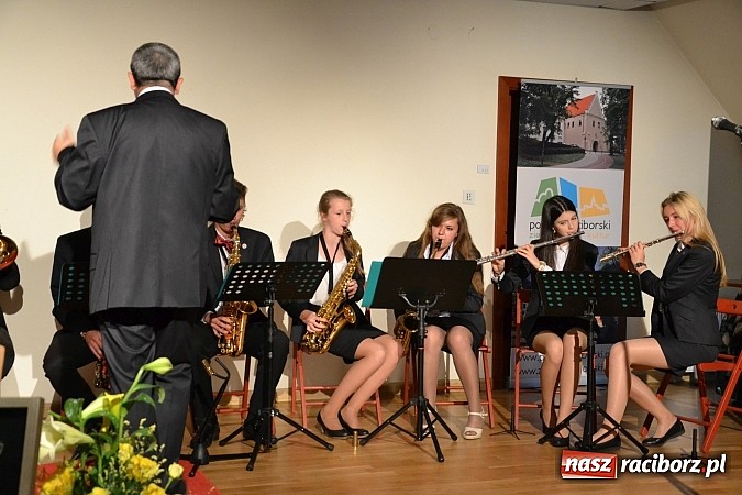 Zdjęcie w galerii na portalu naszraciborz.pl: NARCYZY 2015 przyznane - uroczysta gala na Zamku Piastowskim  wiadomości z regionu