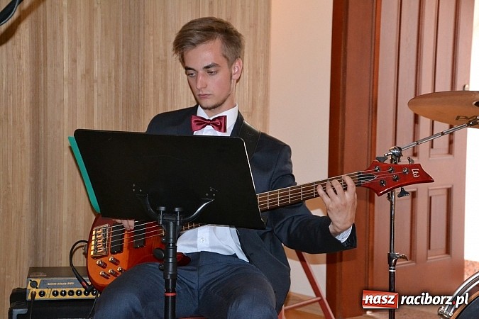 Zdjęcie w galerii na portalu naszraciborz.pl: NARCYZY 2015 przyznane - uroczysta gala na Zamku Piastowskim  wiadomości z regionu