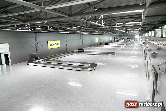 Zdjęcie w galerii na portalu naszraciborz.pl: Terminal C w Pyrzowicach przejmuje przyloty  wiadomości z regionu