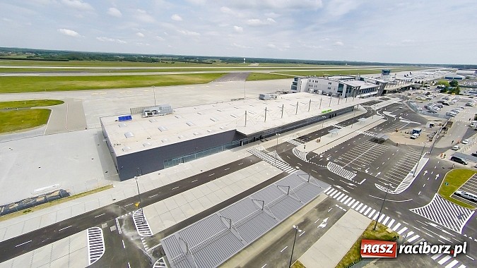 Zdjęcie w galerii na portalu naszraciborz.pl: Terminal C w Pyrzowicach przejmuje przyloty  wiadomości z regionu