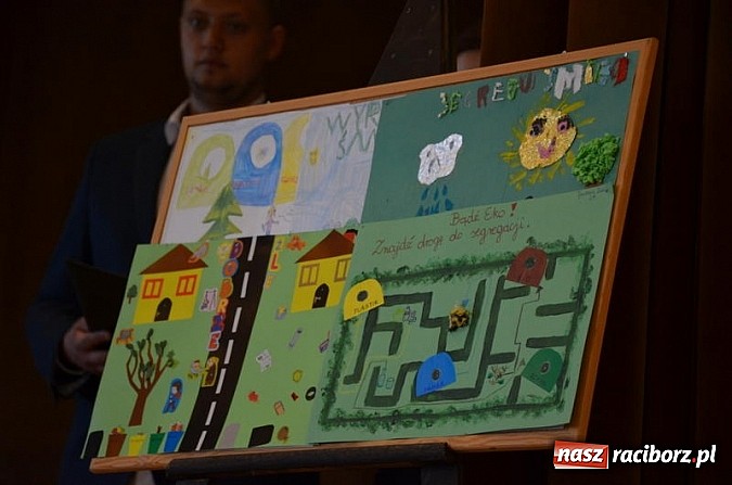 Zdjęcie w galerii na portalu naszraciborz.pl: Rozstrzygnięcie konkursu ekologicznego w Tarnowskich Górach wiadomości z regionu