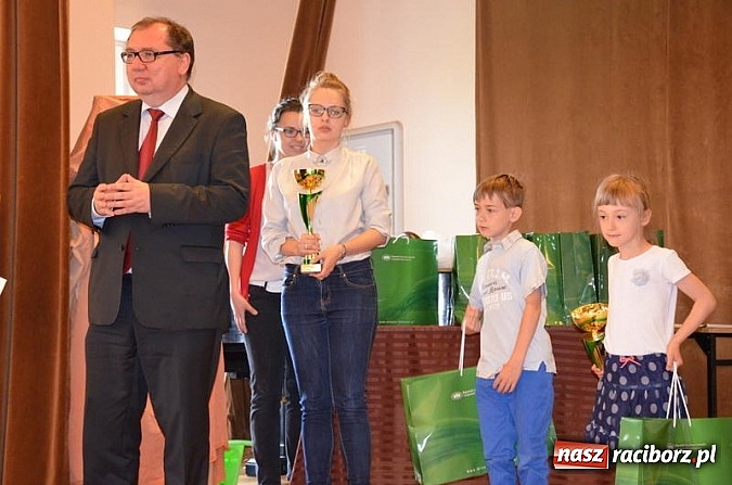 Zdjęcie w galerii na portalu naszraciborz.pl: Rozstrzygnięcie konkursu ekologicznego w Tarnowskich Górach wiadomości z regionu