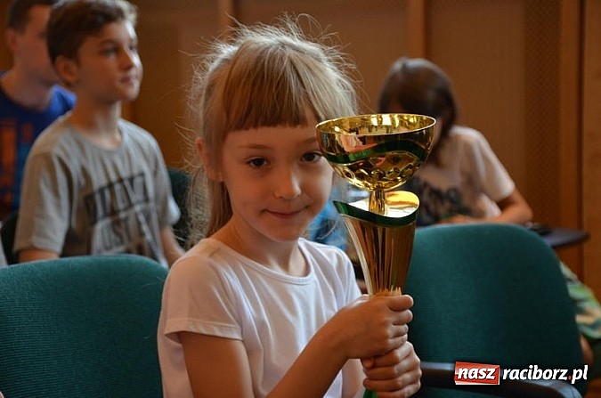 Zdjęcie w galerii na portalu naszraciborz.pl: Rozstrzygnięcie konkursu ekologicznego w Tarnowskich Górach wiadomości z regionu