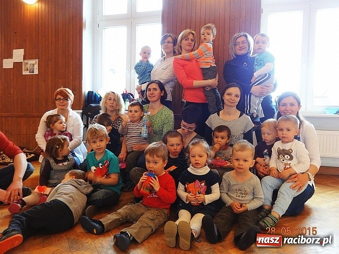 Zdjęcie w galerii na portalu naszraciborz.pl: Zakończenie zajęć Fiku-miku w Raciborskim Domu Kultury  wiadomości z regionu