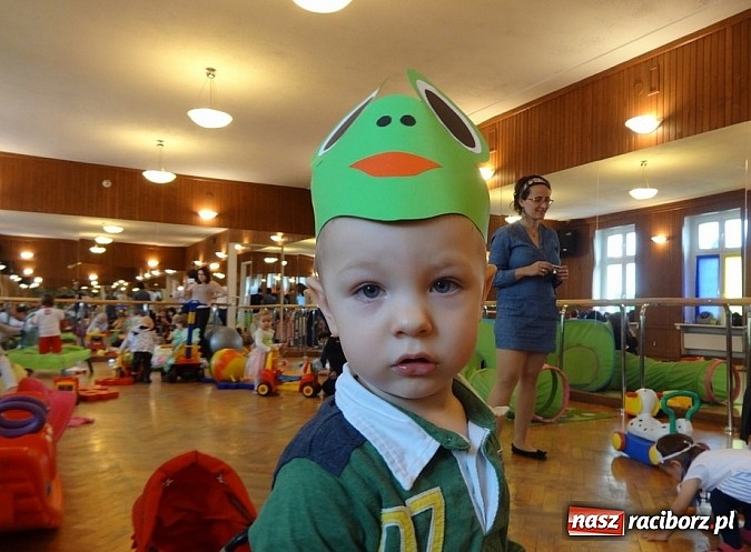 Zdjęcie w galerii na portalu naszraciborz.pl: Zakończenie zajęć Fiku-miku w Raciborskim Domu Kultury  wiadomości z regionu