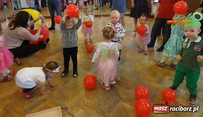 Zdjęcie w galerii na portalu naszraciborz.pl: Zakończenie zajęć Fiku-miku w Raciborskim Domu Kultury  wiadomości z regionu