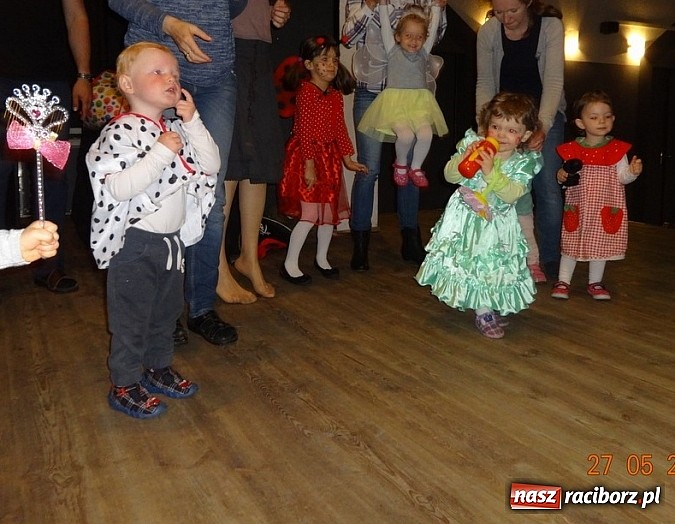 Zdjęcie w galerii na portalu naszraciborz.pl: Zakończenie zajęć Fiku-miku w Raciborskim Domu Kultury  wiadomości z regionu