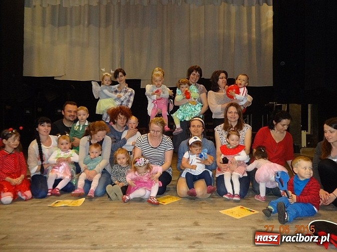 Zdjęcie w galerii na portalu naszraciborz.pl: Zakończenie zajęć Fiku-miku w Raciborskim Domu Kultury  wiadomości z regionu