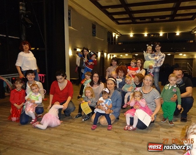 Zdjęcie w galerii na portalu naszraciborz.pl: Zakończenie zajęć Fiku-miku w Raciborskim Domu Kultury  wiadomości z regionu