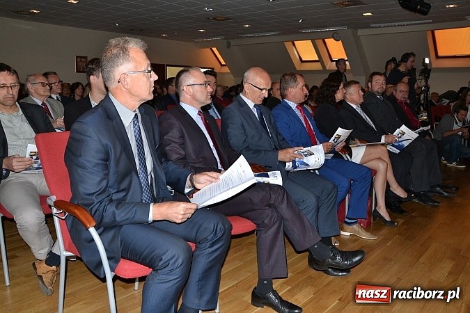 Zdjęcie w galerii na portalu naszraciborz.pl: Polsko-Czeska Platforma Gospodarcza. Konferencja Otwarcia wiadomości z regionu