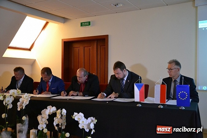 Zdjęcie w galerii na portalu naszraciborz.pl: Polsko-Czeska Platforma Gospodarcza. Konferencja Otwarcia wiadomości z regionu