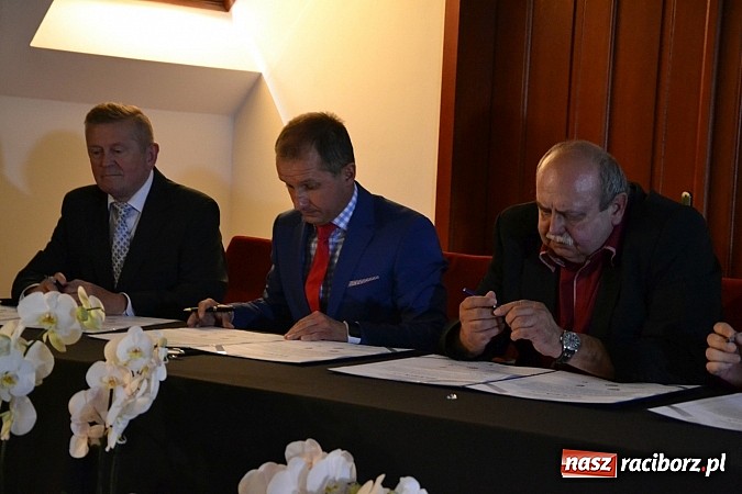 Zdjęcie w galerii na portalu naszraciborz.pl: Polsko-Czeska Platforma Gospodarcza. Konferencja Otwarcia wiadomości z regionu