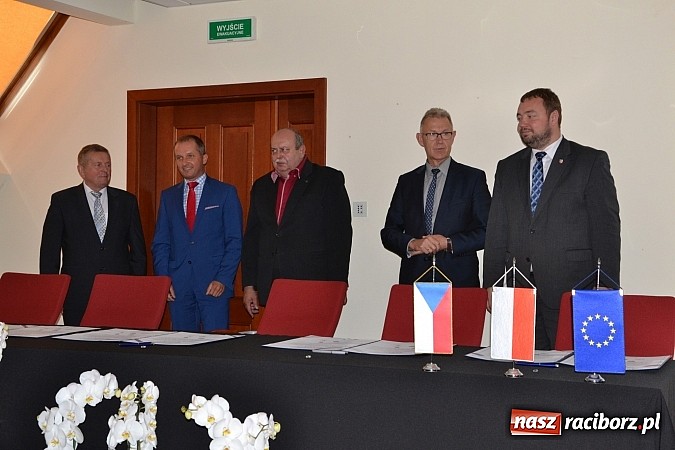 Zdjęcie w galerii na portalu naszraciborz.pl: Polsko-Czeska Platforma Gospodarcza. Konferencja Otwarcia wiadomości z regionu