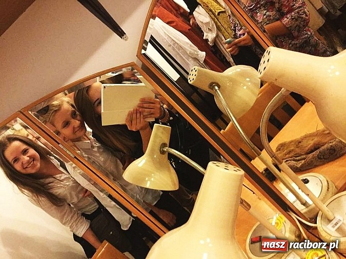 Zdjęcie w galerii na portalu naszraciborz.pl: Bieńkowicka młodzież w Teatrze Śląskim w Katowicach wiadomości z regionu