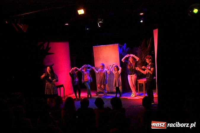 Zdjęcie w galerii na portalu naszraciborz.pl: Uczniowie z Krzanowic wybrali się do Krakowa wiadomości z regionu