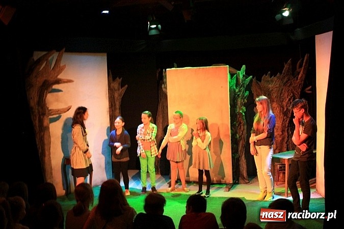 Zdjęcie w galerii na portalu naszraciborz.pl: Uczniowie z Krzanowic wybrali się do Krakowa wiadomości z regionu