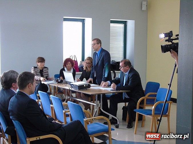 Zdjęcie w galerii na portalu naszraciborz.pl:  Fundusz dla wody w Tarnowskich Górach  wiadomości z regionu