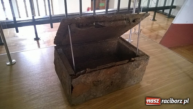 Zdjęcie w galerii na portalu naszraciborz.pl: Muzeum w Raciborzu pochwaliło się najnowszymi nabytkami wiadomości z regionu