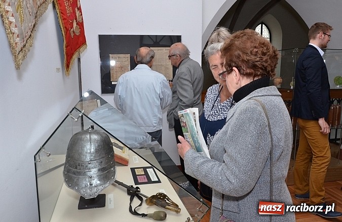 Zdjęcie w galerii na portalu naszraciborz.pl: Muzeum w Raciborzu pochwaliło się najnowszymi nabytkami wiadomości z regionu
