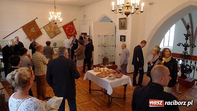 Zdjęcie w galerii na portalu naszraciborz.pl: Muzeum w Raciborzu pochwaliło się najnowszymi nabytkami wiadomości z regionu