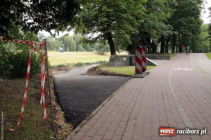 Zdjęcie w galerii na portalu naszraciborz.pl: Do przystani dojedziesz po asfalcie i usiądziesz tu na ławeczce wiadomości z regionu
