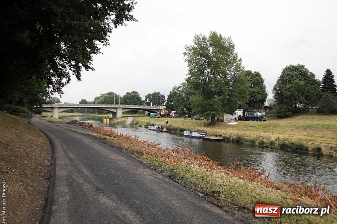 Zdjęcie w galerii na portalu naszraciborz.pl: Do przystani dojedziesz po asfalcie i usiądziesz tu na ławeczce wiadomości z regionu