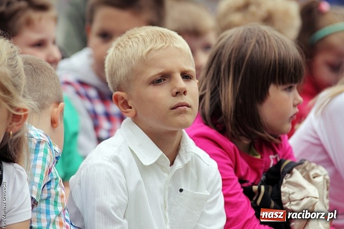 Zdjęcie w galerii na portalu naszraciborz.pl: Trzynastka bawiła się na rodzinnym festynie wiadomości z regionu