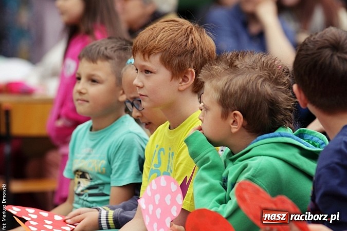 Zdjęcie w galerii na portalu naszraciborz.pl: Trzynastka bawiła się na rodzinnym festynie wiadomości z regionu