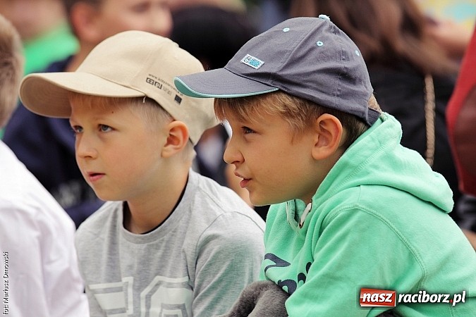 Zdjęcie w galerii na portalu naszraciborz.pl: Trzynastka bawiła się na rodzinnym festynie wiadomości z regionu