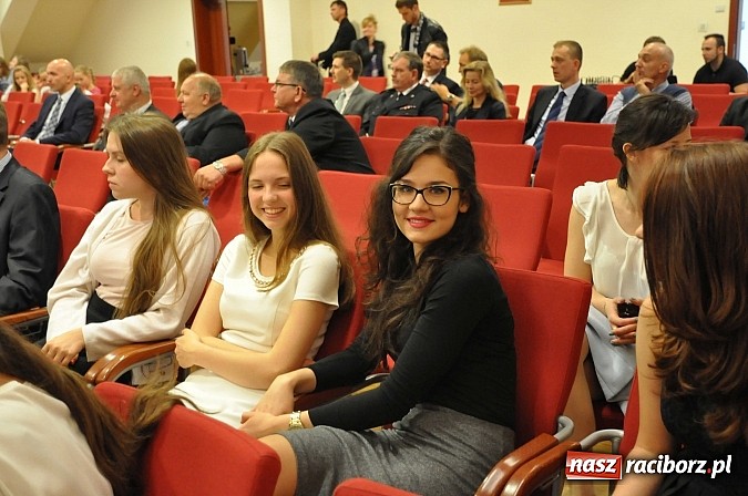 Zdjęcie w galerii na portalu naszraciborz.pl: Raciborski WOPR świętował 50-lecie na Zamku Piastowskim. Starosta dał odznakę, prezydent samochód wiadomości z regionu