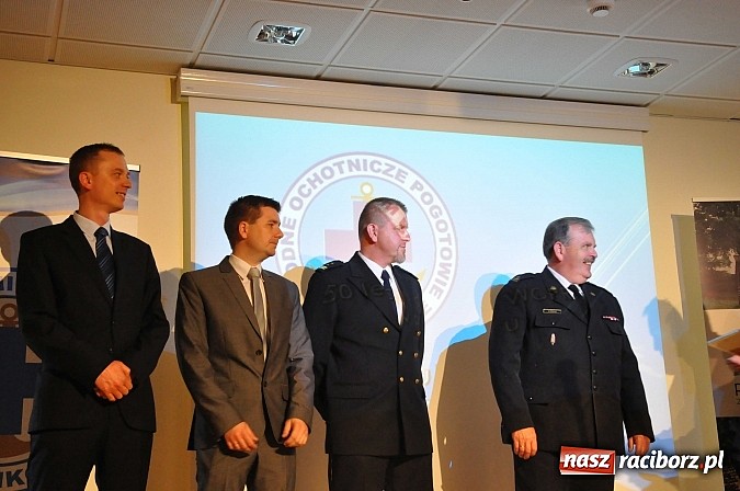 Zdjęcie w galerii na portalu naszraciborz.pl: Raciborski WOPR świętował 50-lecie na Zamku Piastowskim. Starosta dał odznakę, prezydent samochód wiadomości z regionu