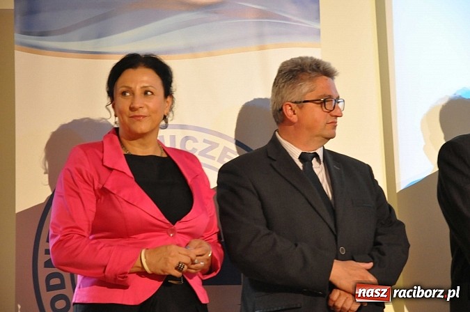 Zdjęcie w galerii na portalu naszraciborz.pl: Raciborski WOPR świętował 50-lecie na Zamku Piastowskim. Starosta dał odznakę, prezydent samochód wiadomości z regionu